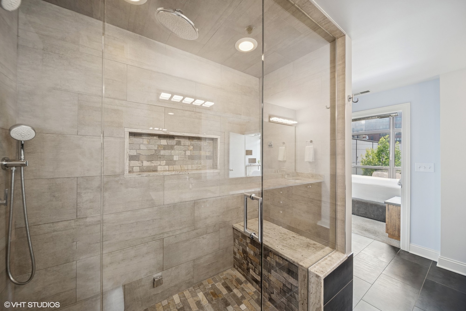 23 N Green Street Unit: 206