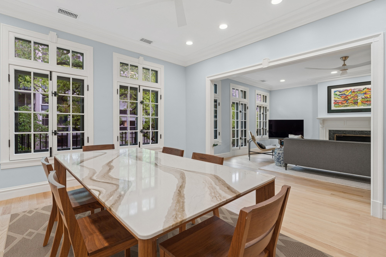 31 E Elm Street Unit: 3B