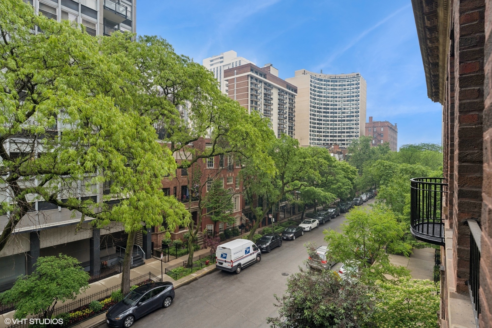 31 E Elm Street Unit: 3B