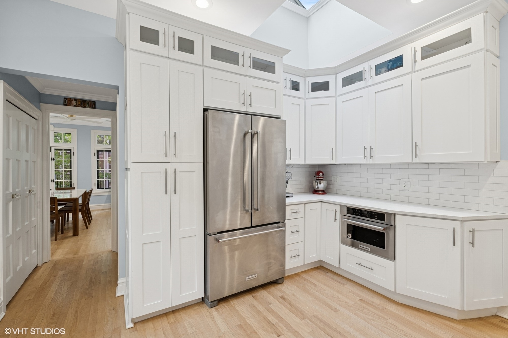 31 E Elm Street Unit: 3B