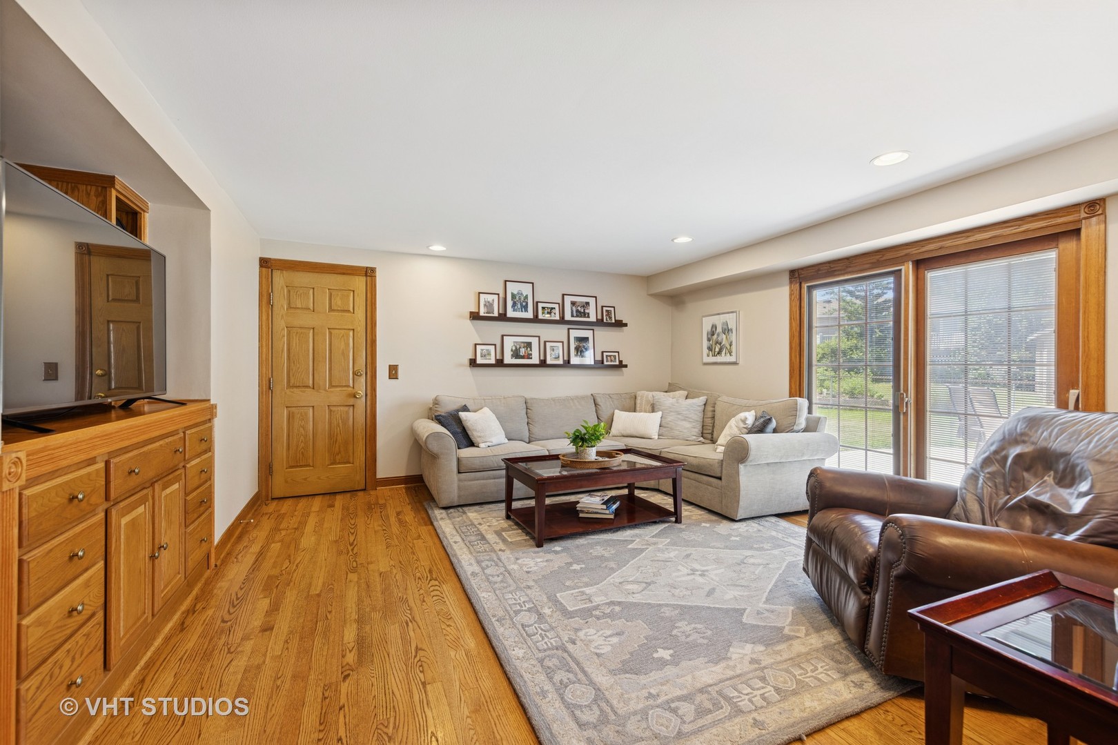 1405 Armstrong Lane