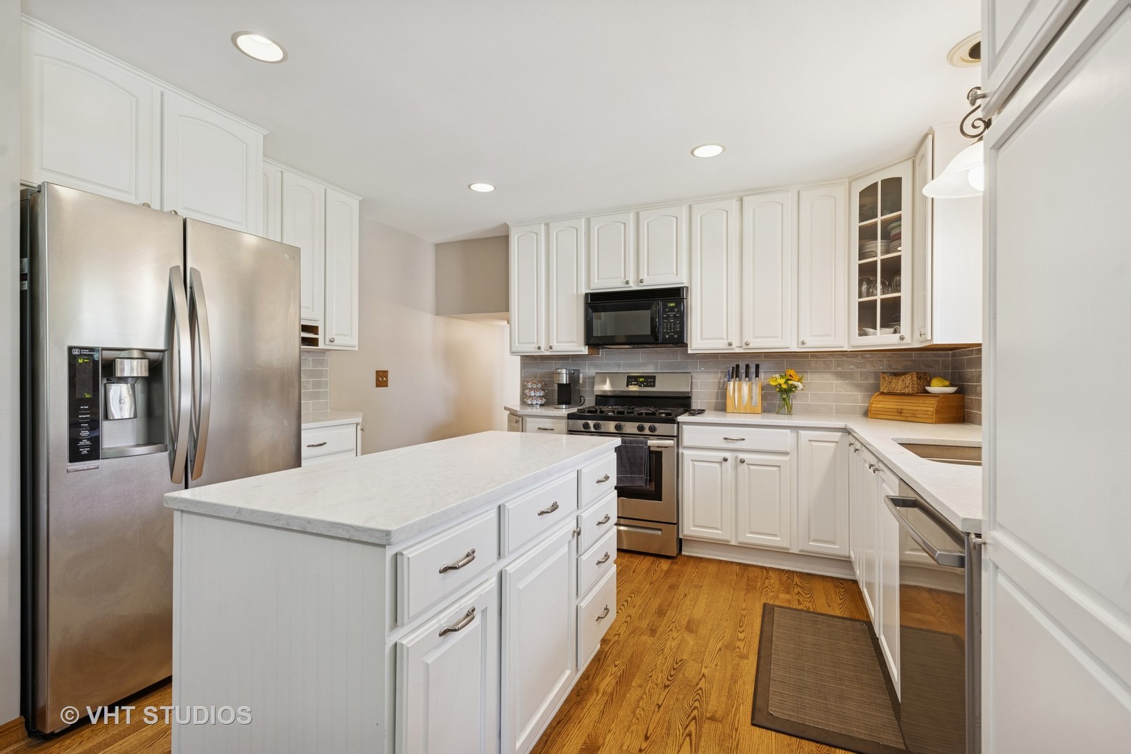 1405 Armstrong Lane