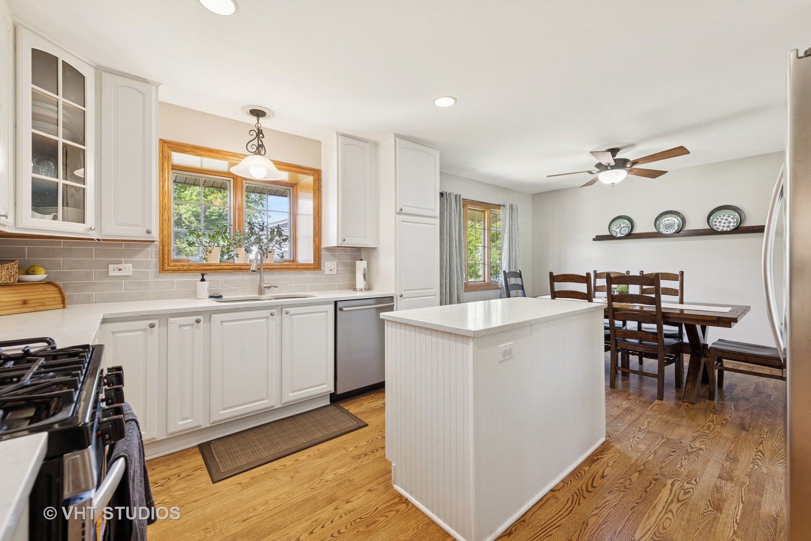 1405 Armstrong Lane