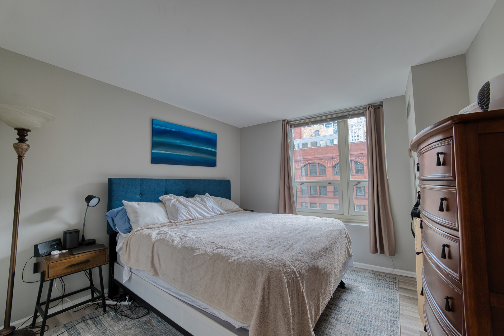 345 N La Salle Drive Unit: 808