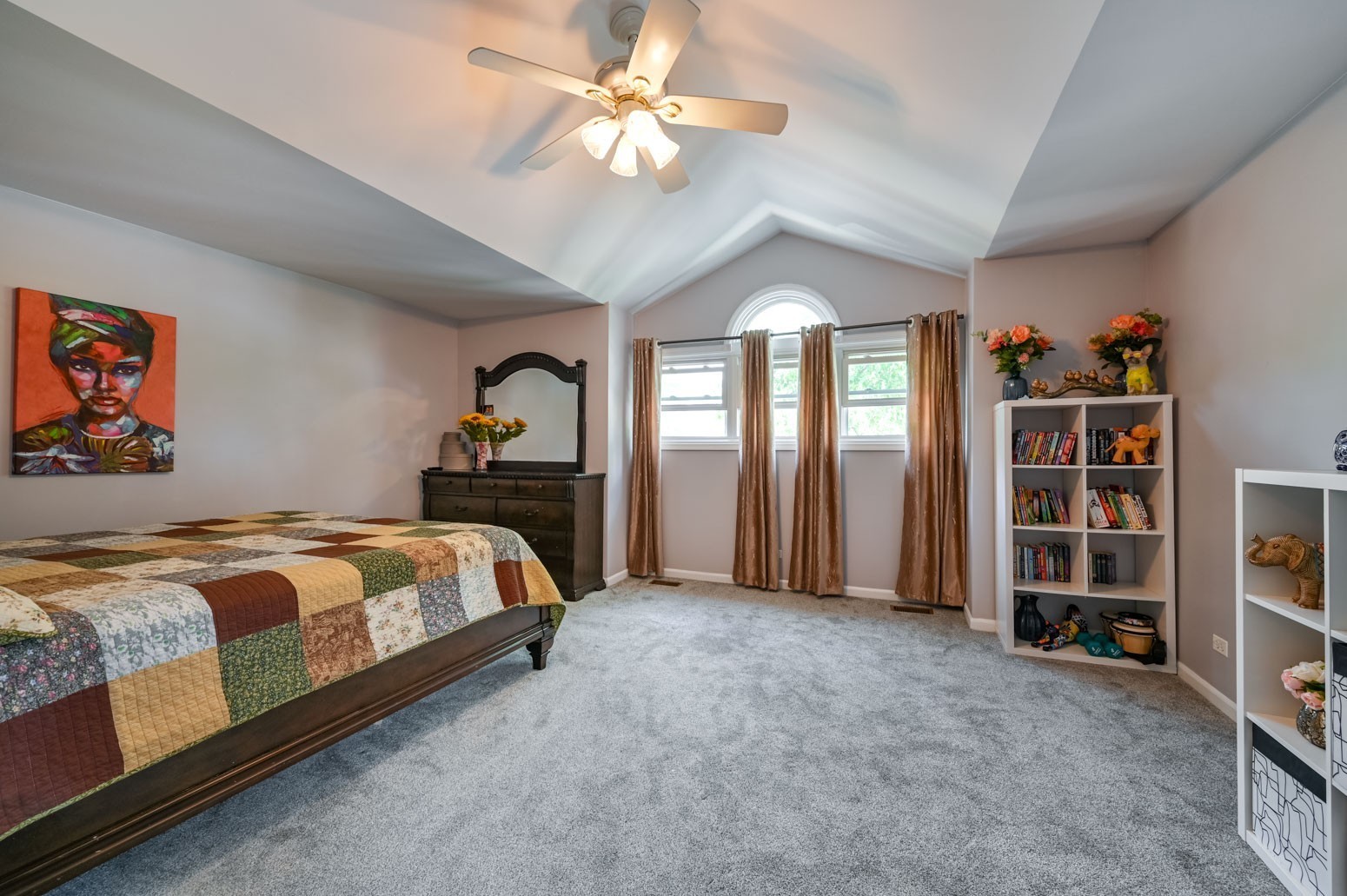 1907 Ivy Lane Unit: 1907