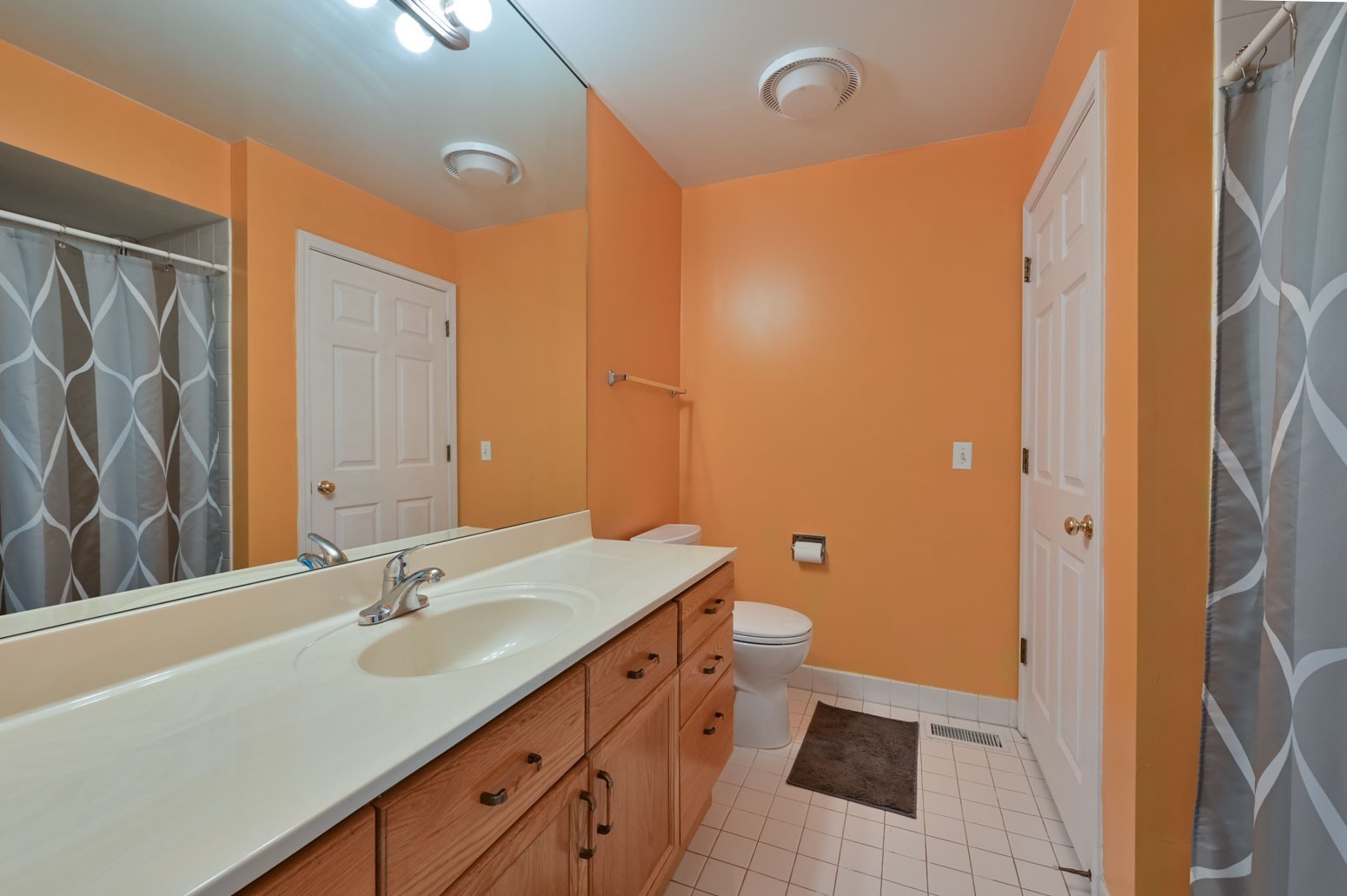 1907 Ivy Lane Unit: 1907