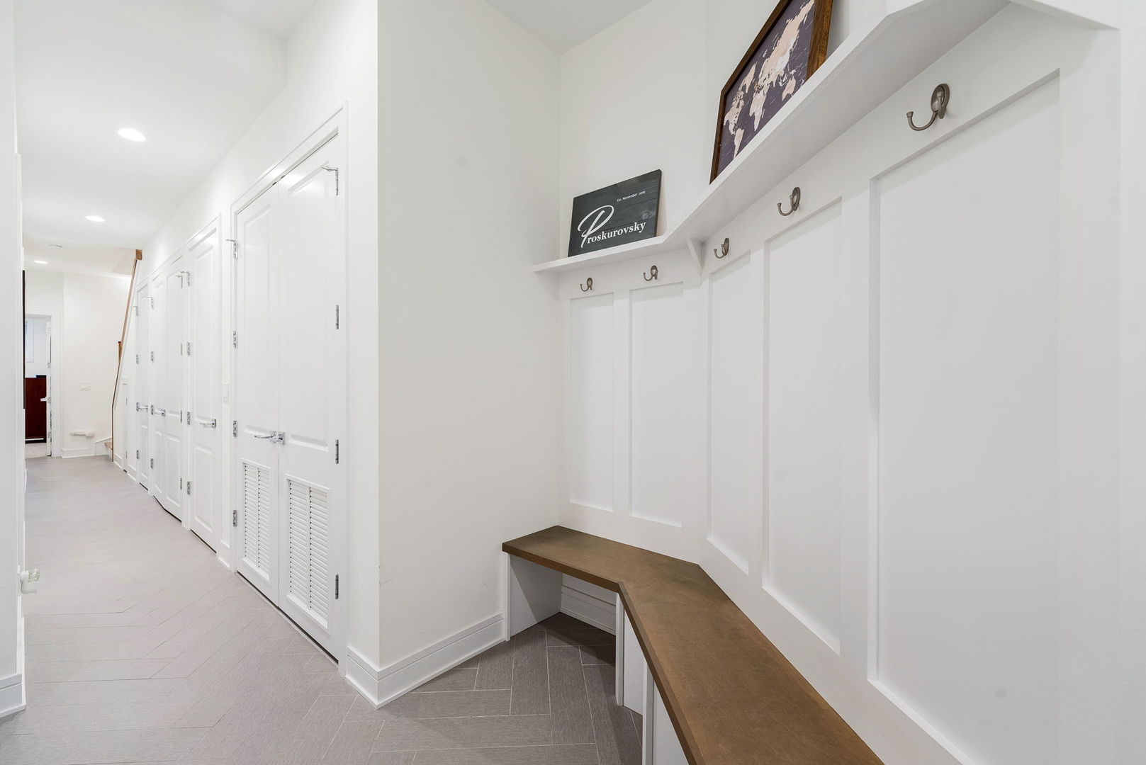 832 W Altgeld Street Unit: 1