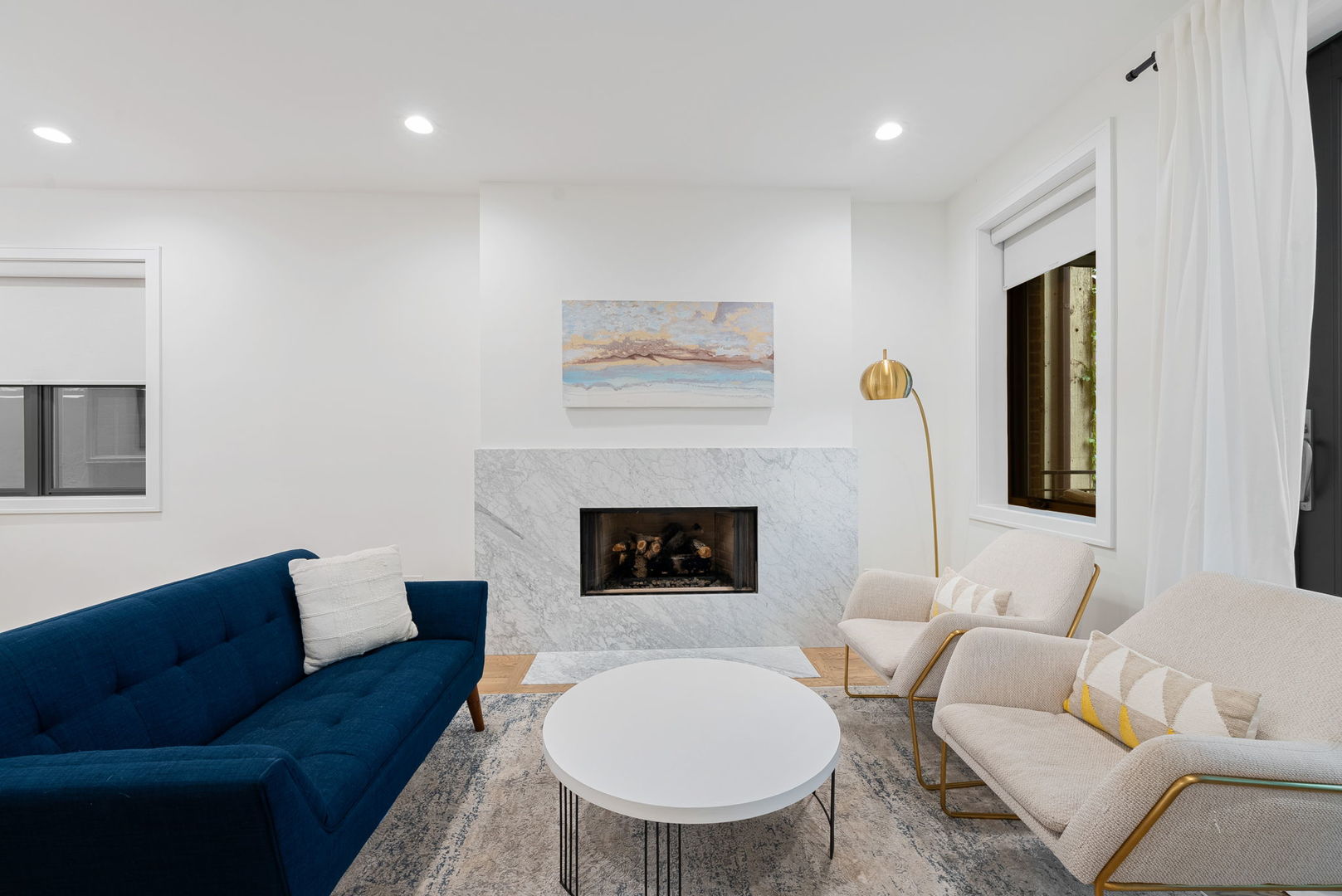 832 W Altgeld Street Unit: 1
