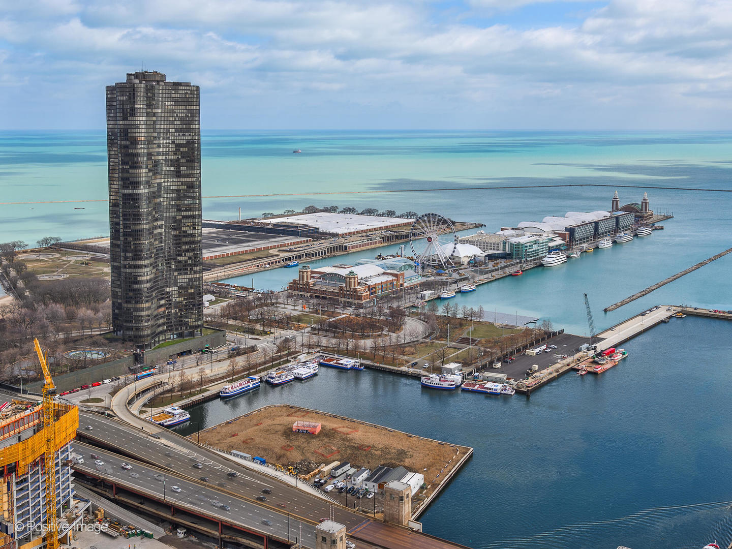 363 E Wacker Drive Unit: 4208