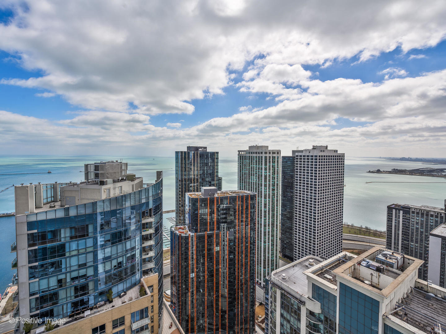 363 E Wacker Drive Unit: 4208