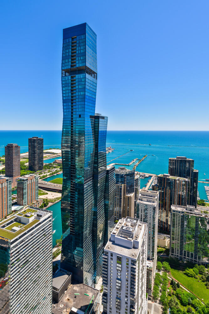 363 E Wacker Drive Unit: 4208