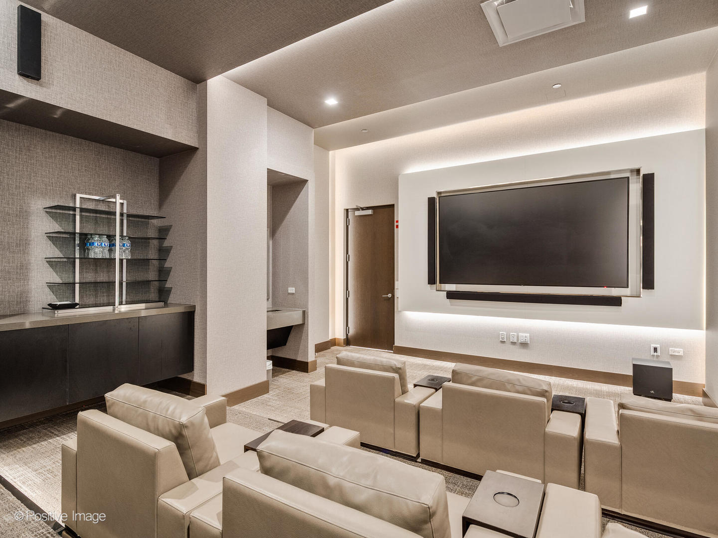 363 E Wacker Drive Unit: 4208