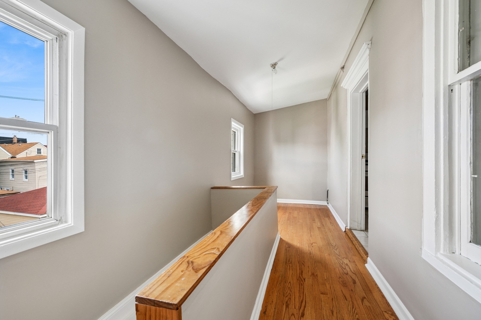 2124 W 24TH Street