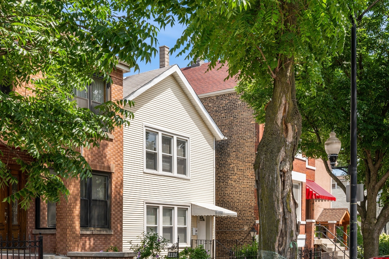 2124 W 24TH Street