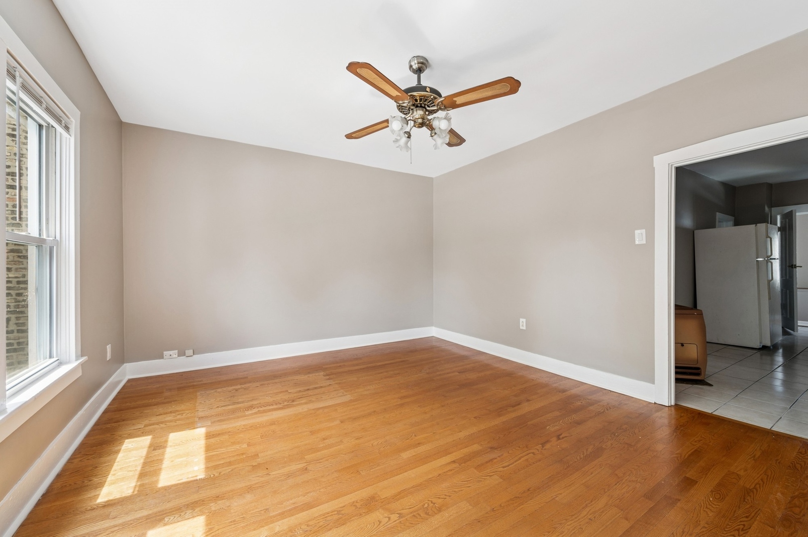 2124 W 24TH Street