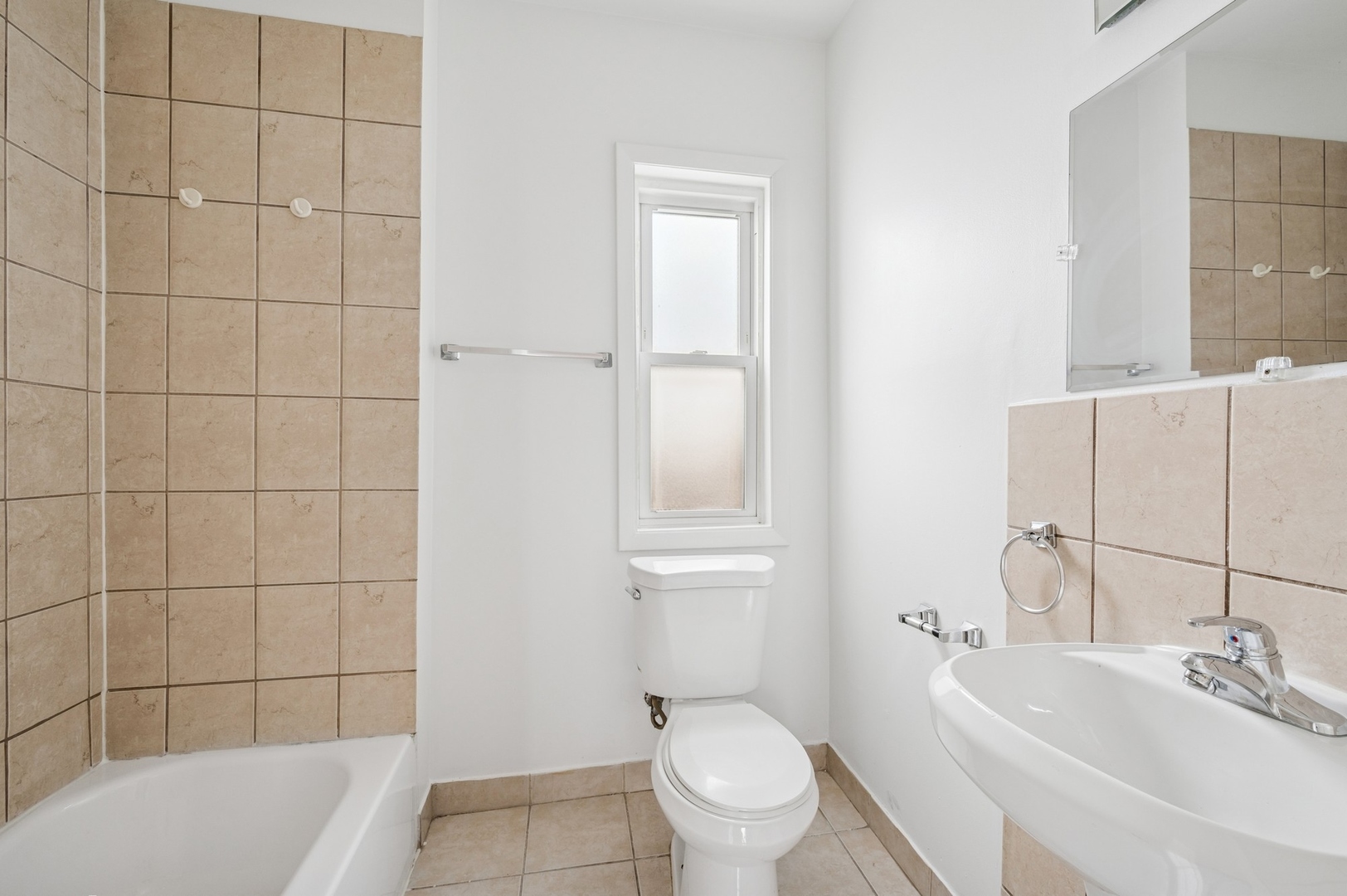 2124 W 24TH Street