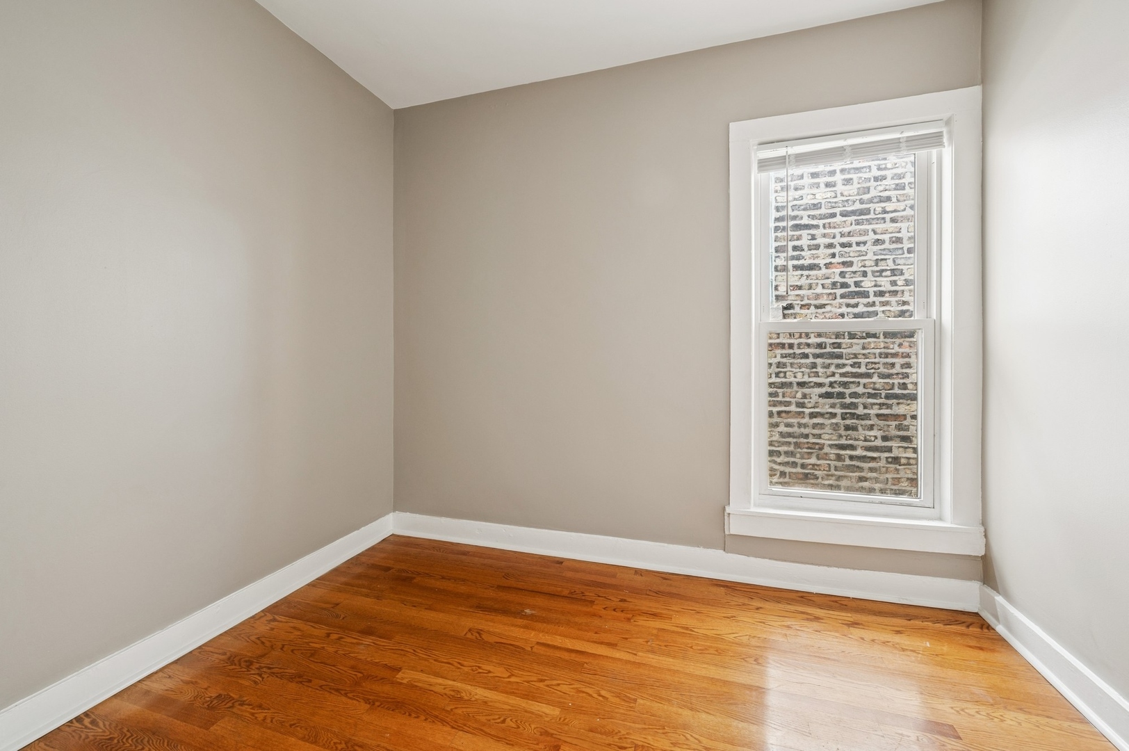2124 W 24TH Street