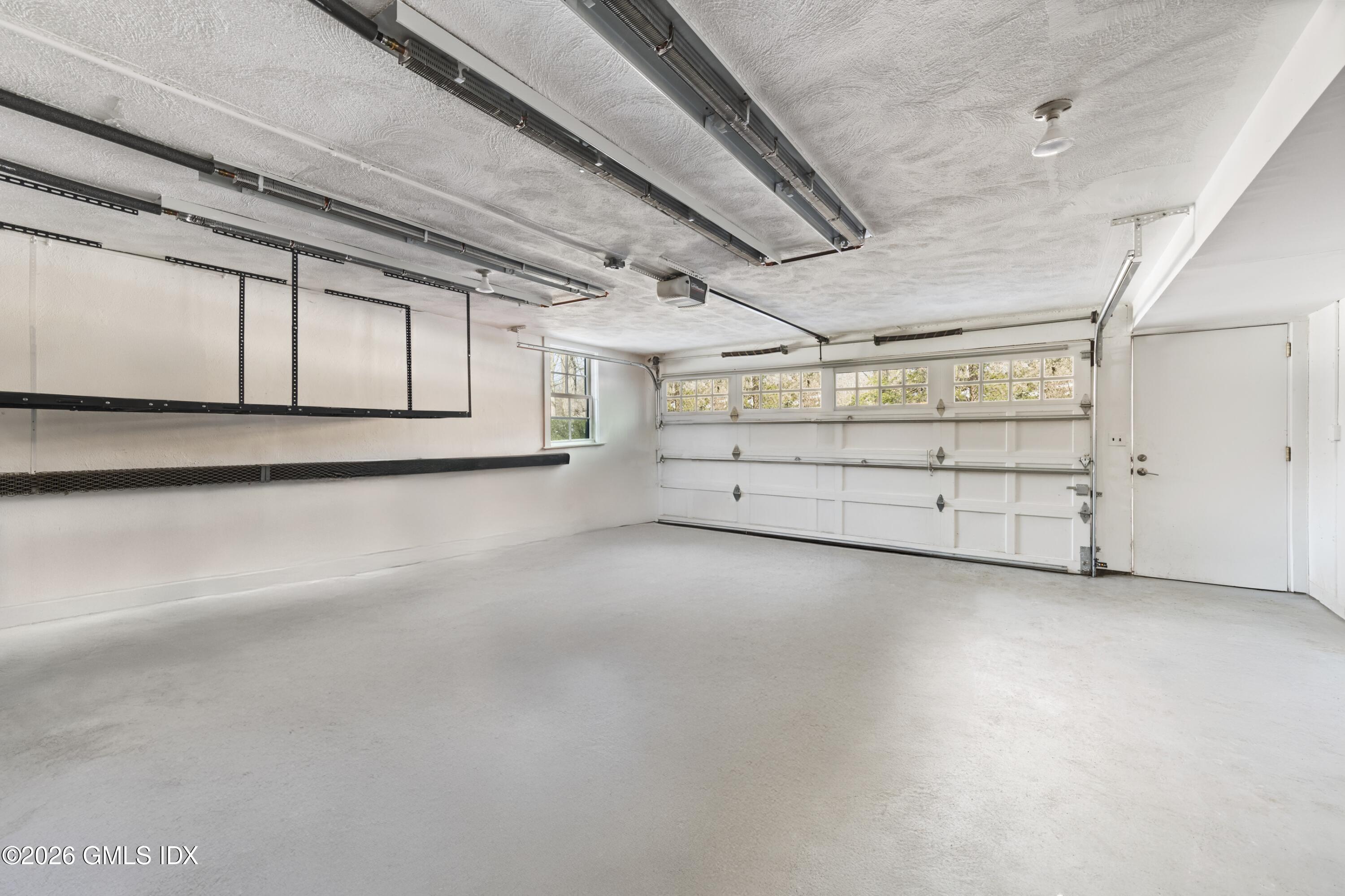 29 Hunting Ridge Road