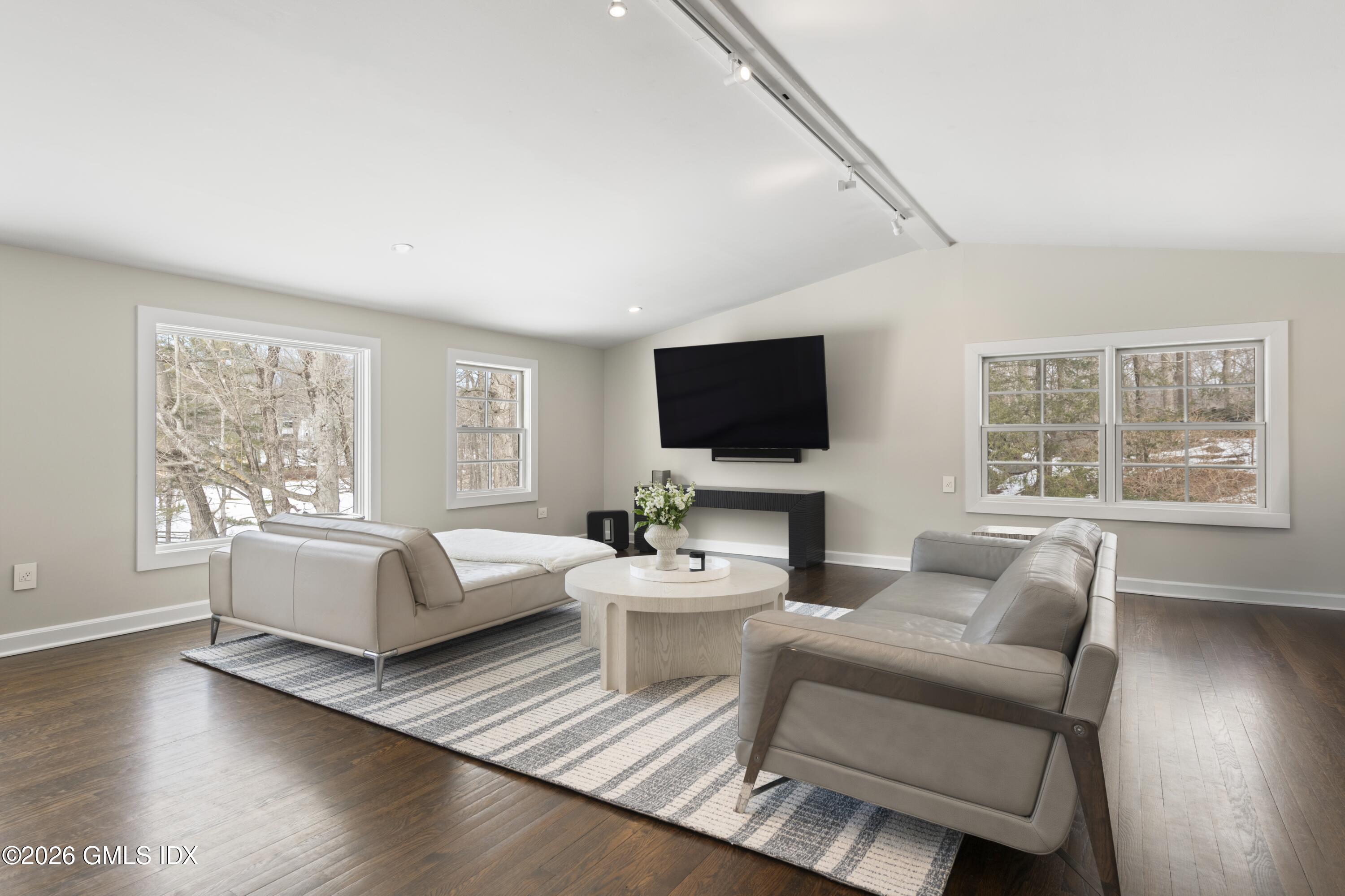 29 Hunting Ridge Road