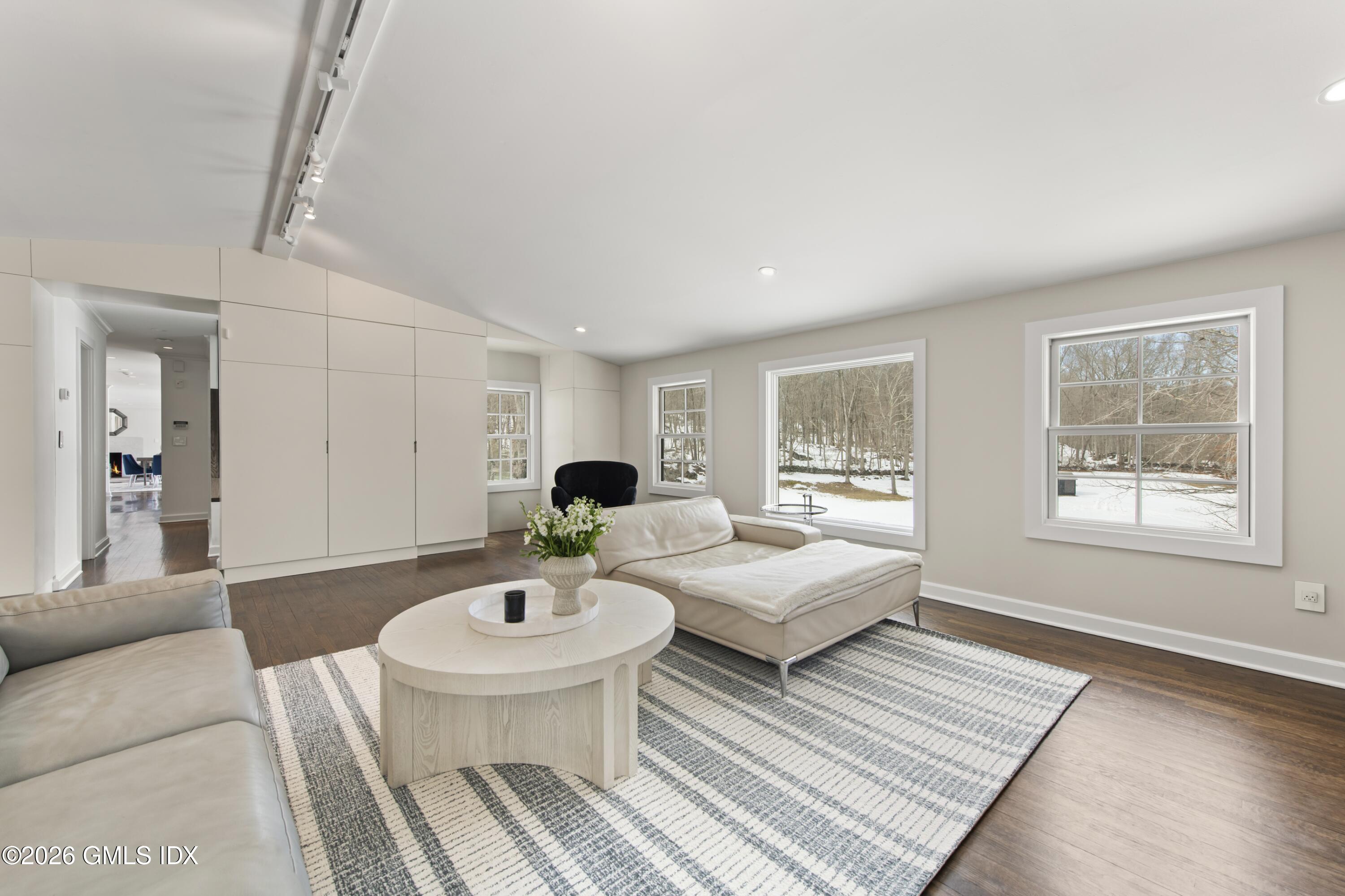 29 Hunting Ridge Road