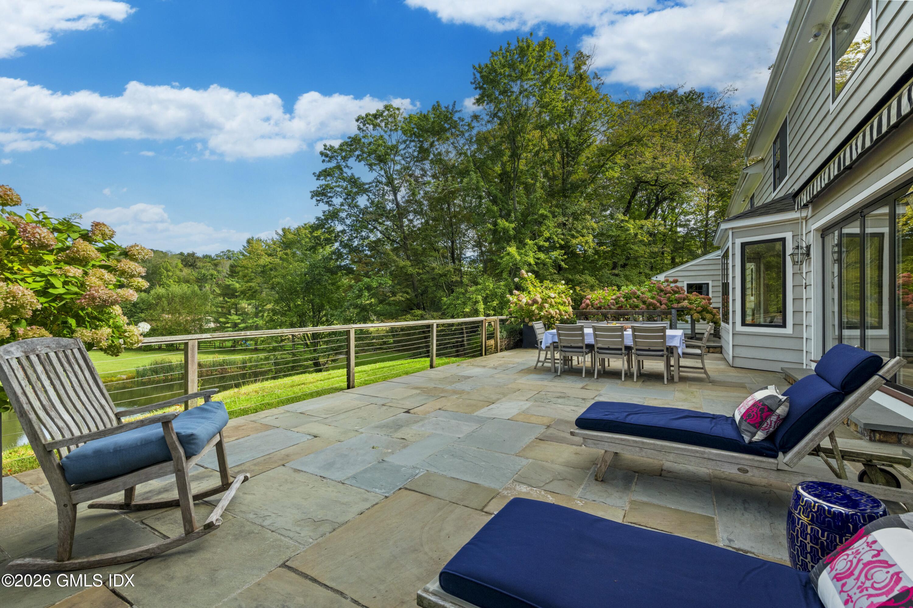 29 Hunting Ridge Road