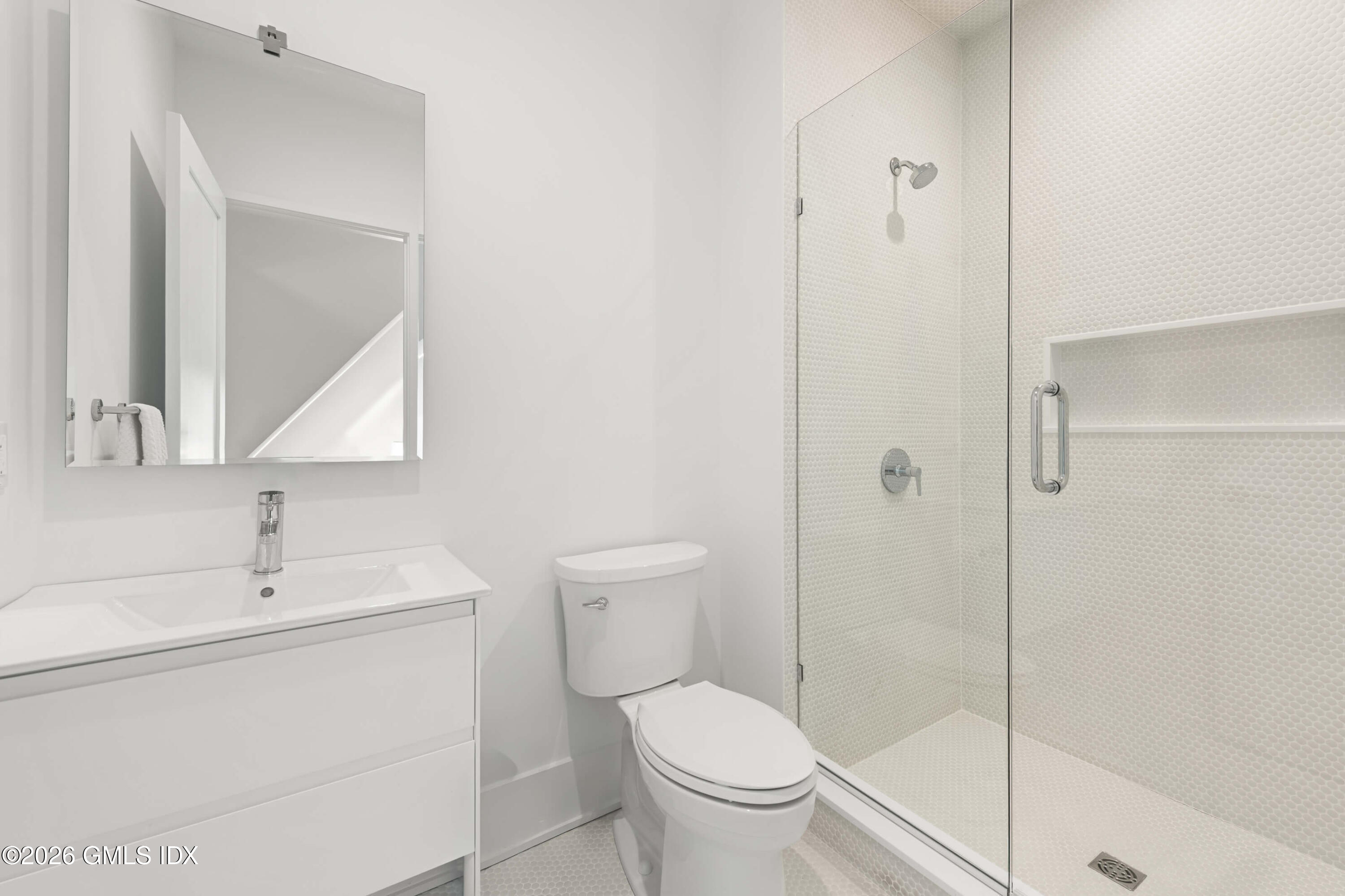 40 Richmondville Avenue