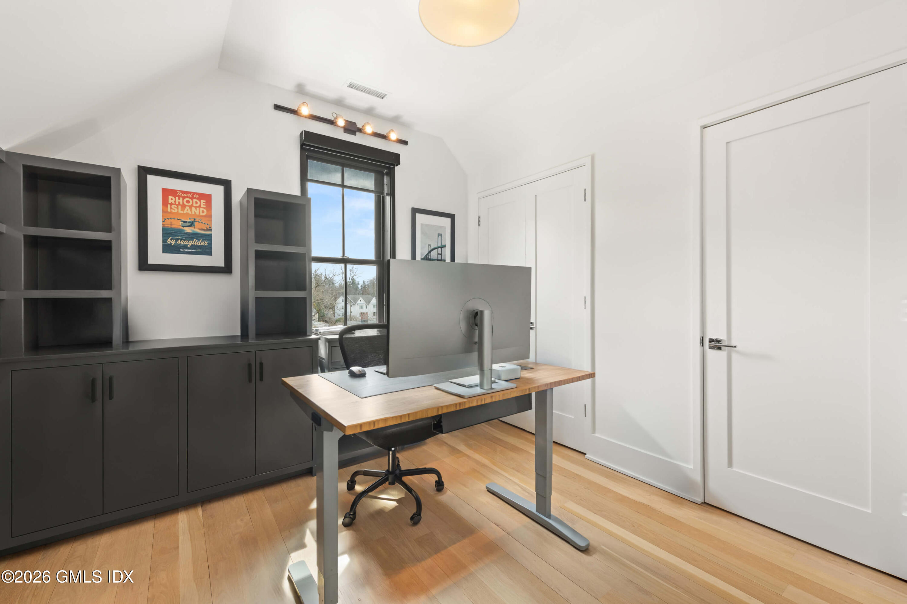 40 Richmondville Avenue