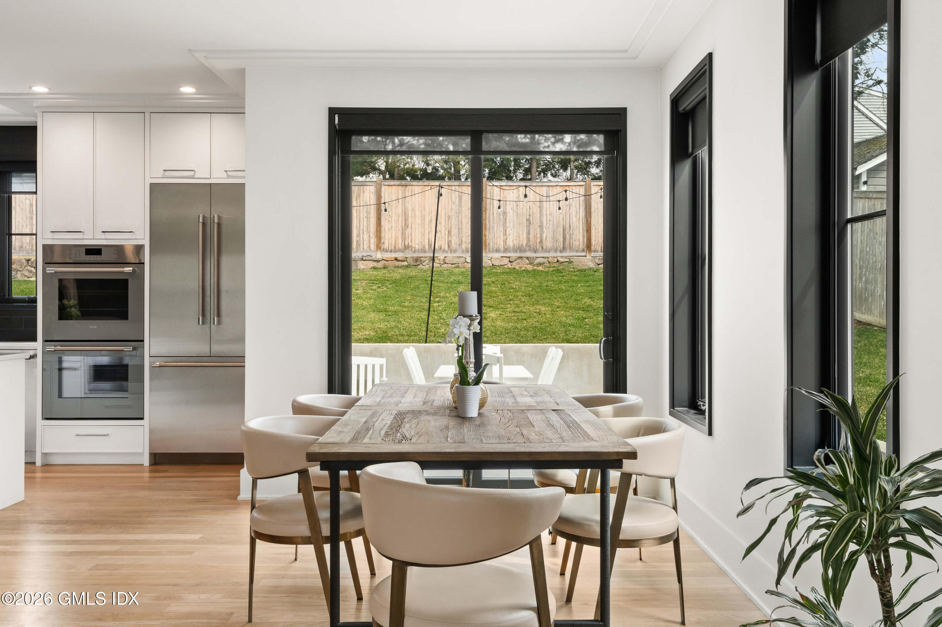 40 Richmondville Avenue