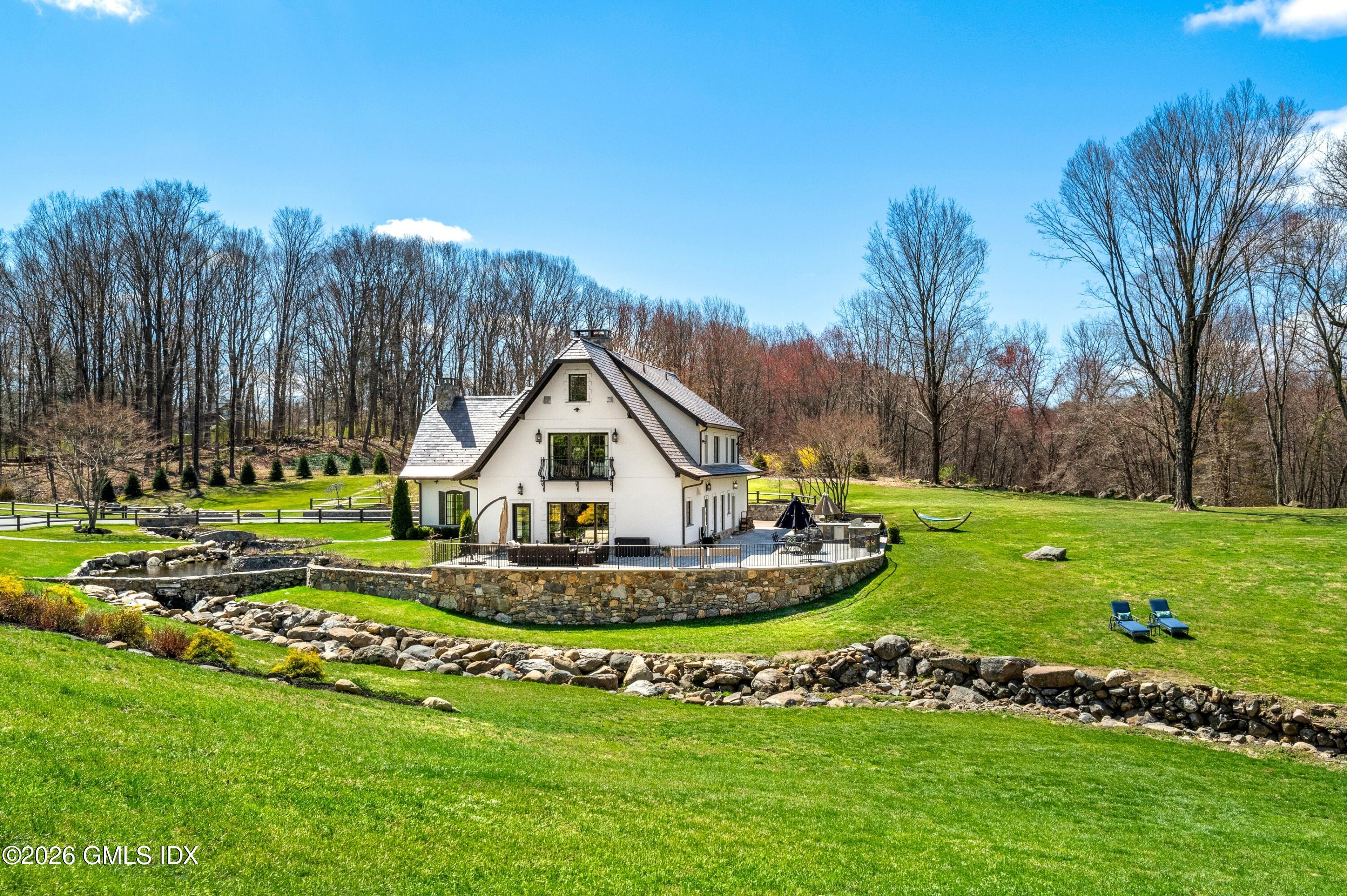 6 Carpenters Brook Road