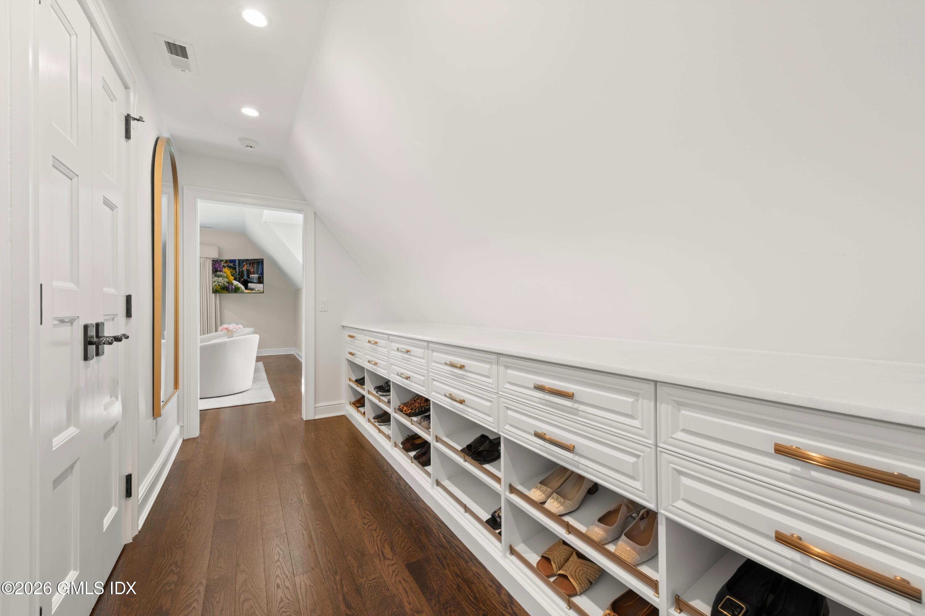 6 Carpenters Brook Road