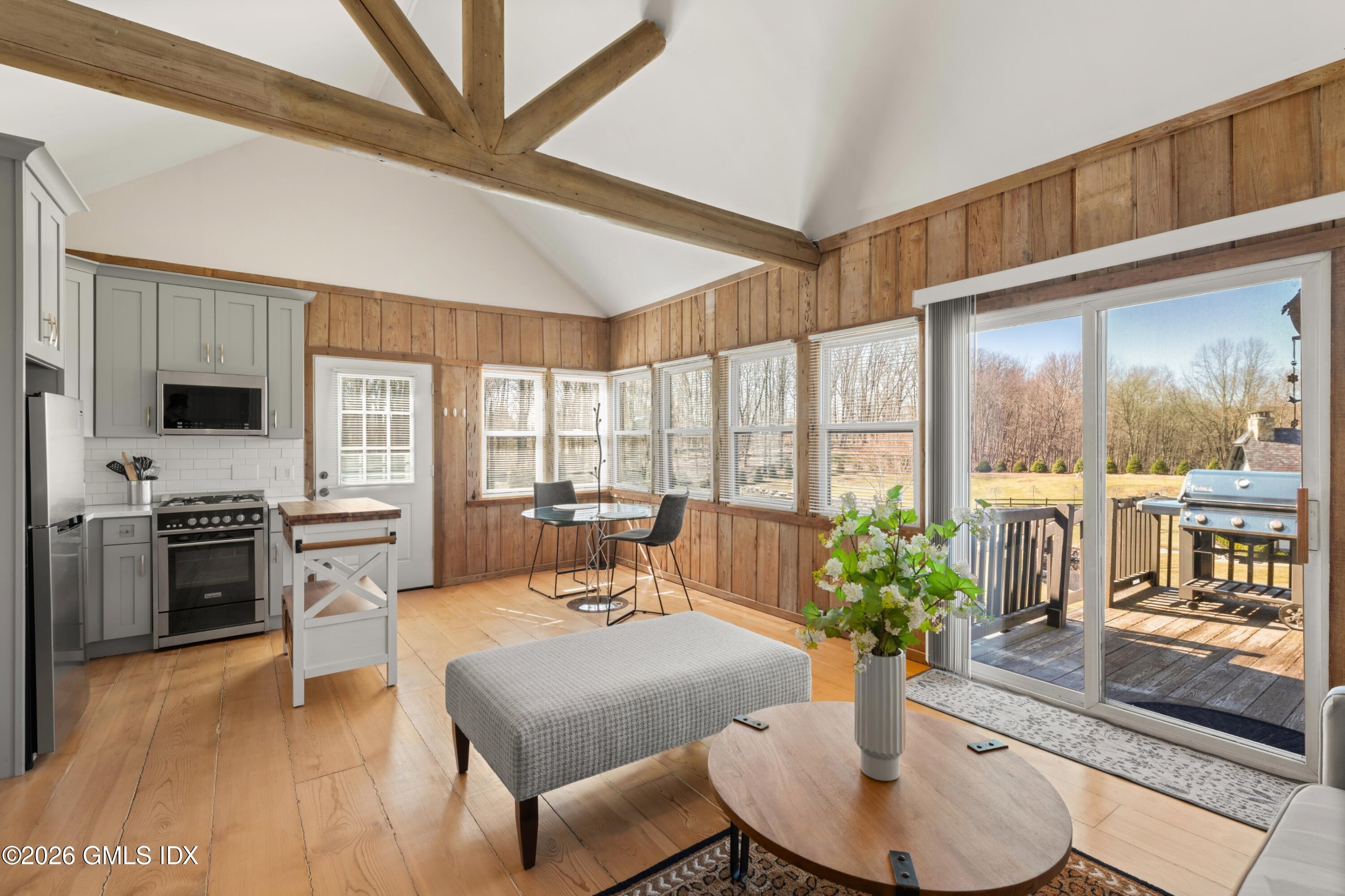 6 Carpenters Brook Road