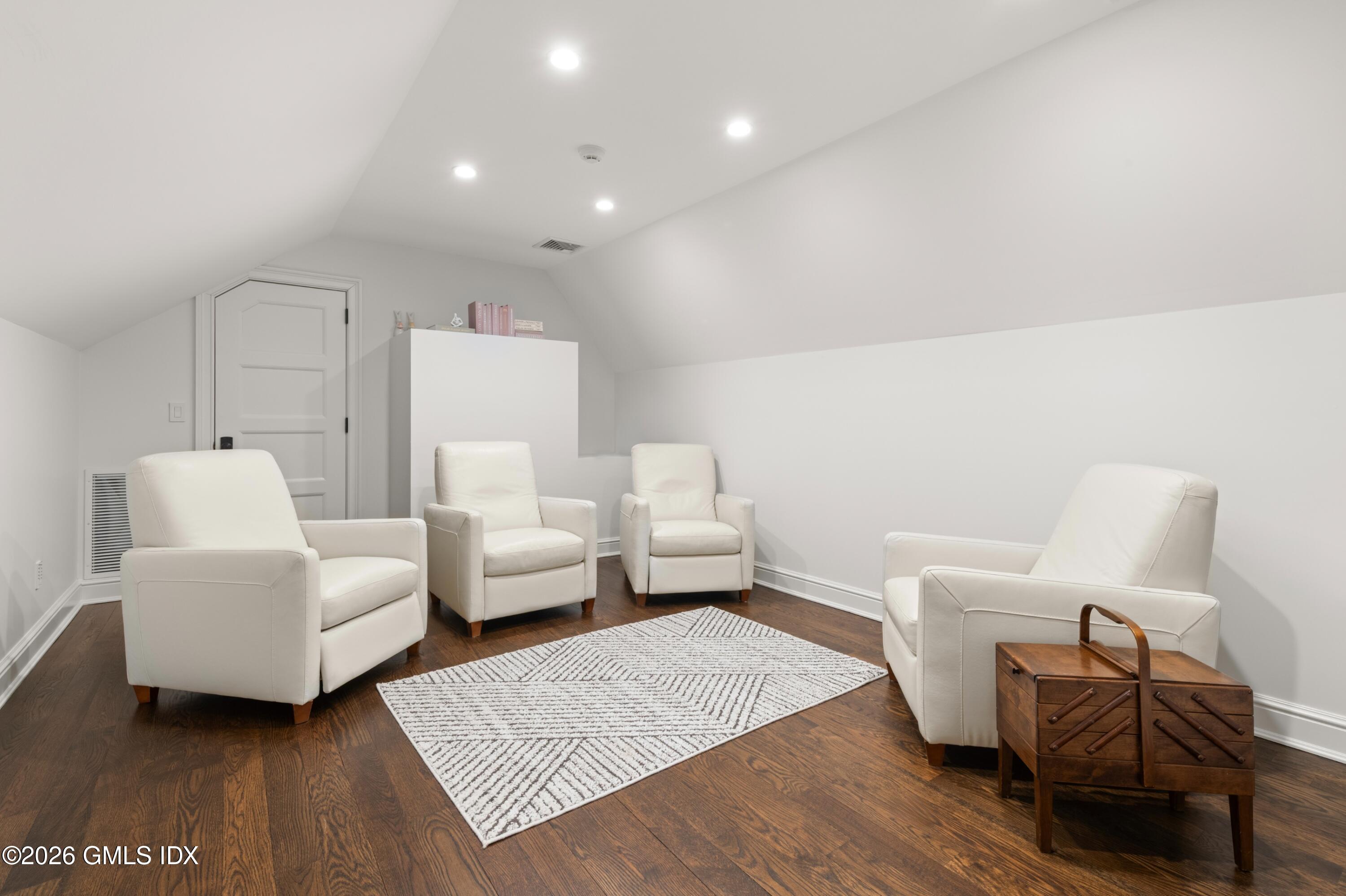 6 Carpenters Brook Road