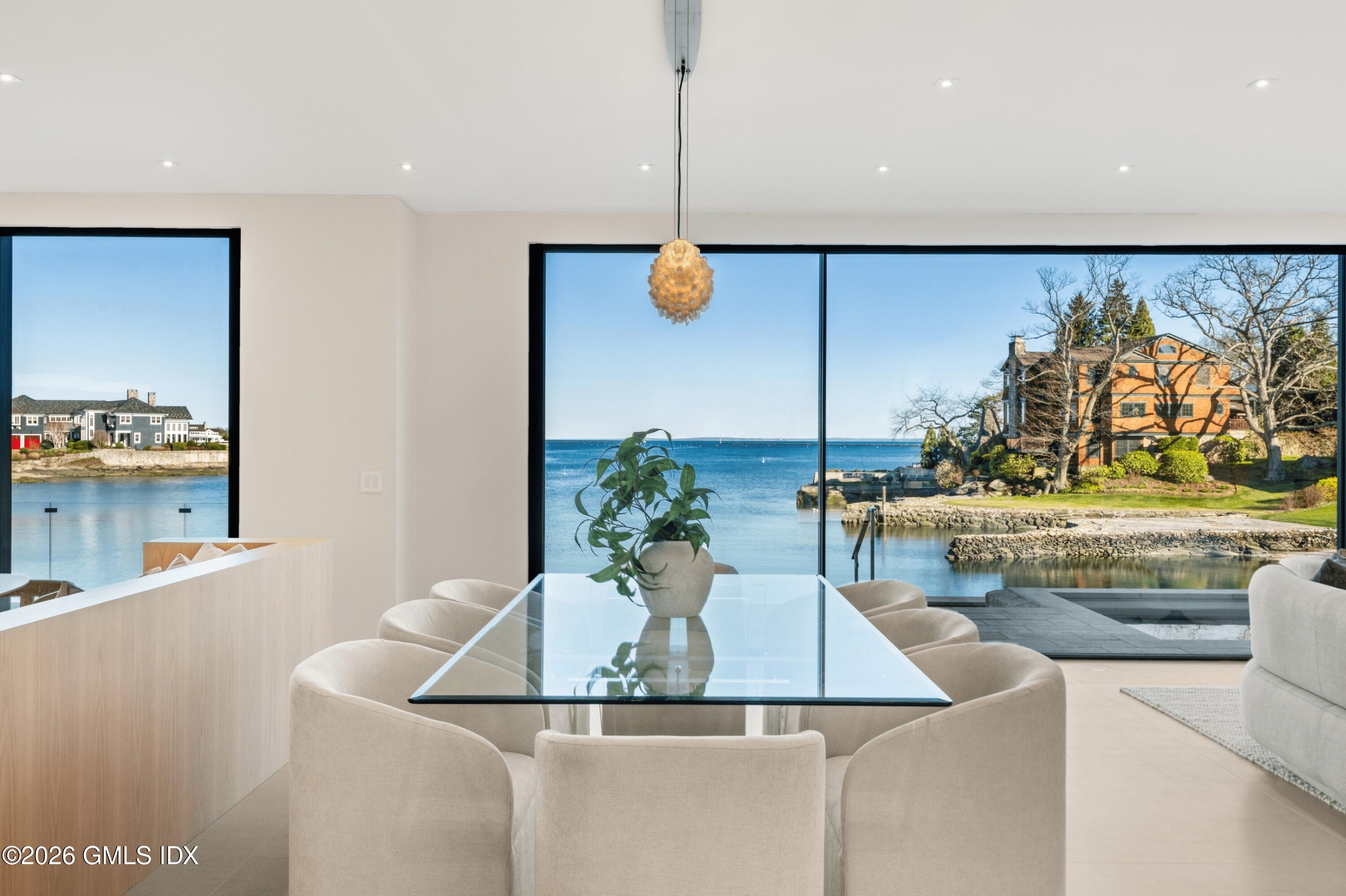 58 Shore Road