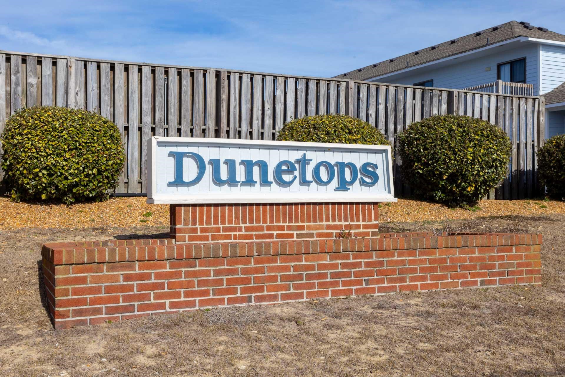 128 W Kitty Hawk Rd, Kitty Hawk