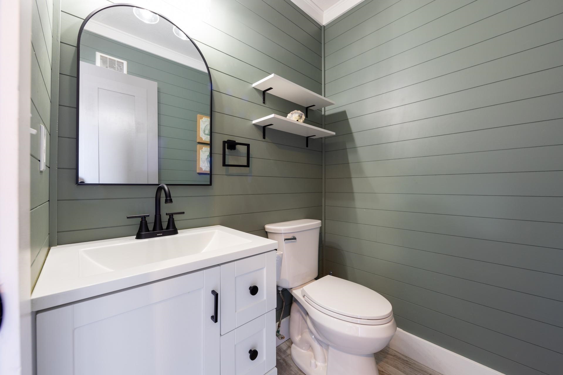 128 W Kitty Hawk Rd, Kitty Hawk