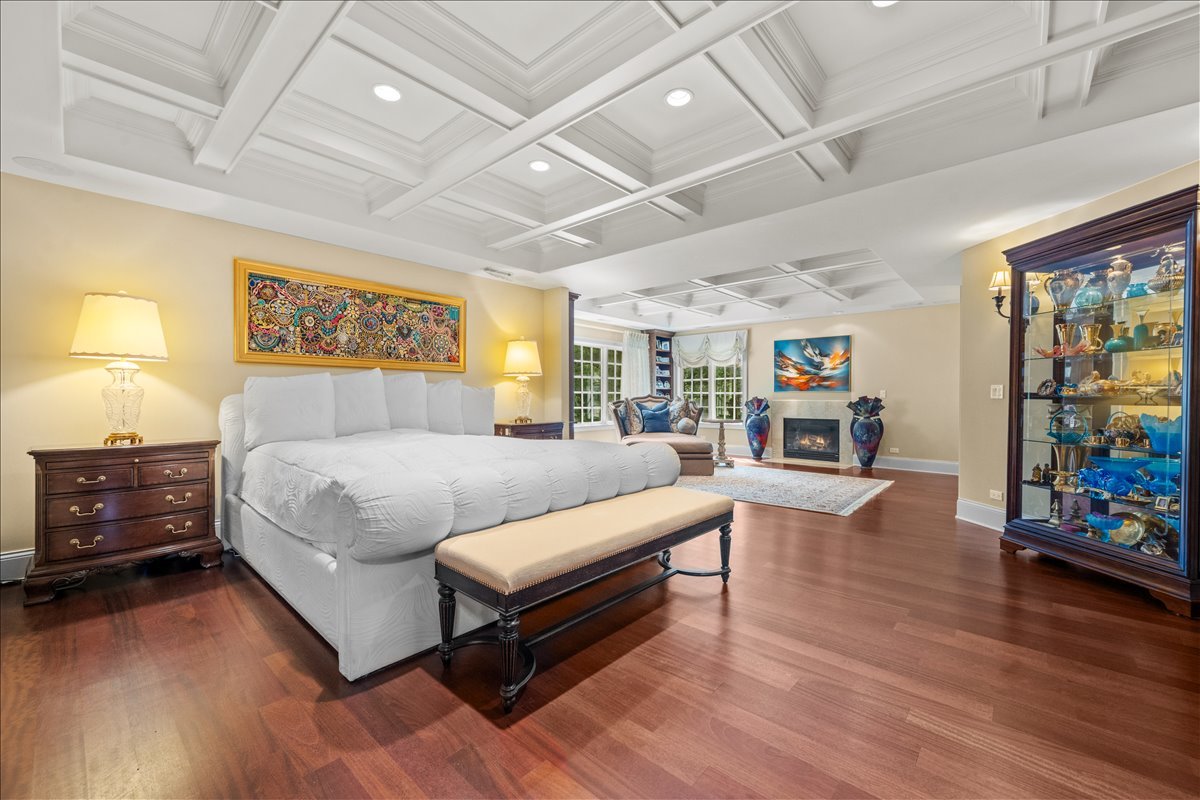 1098 Sheridan Road