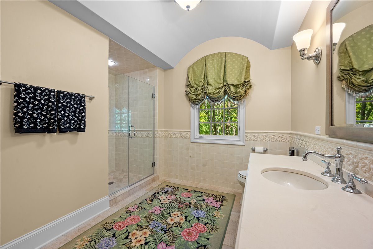 1098 Sheridan Road
