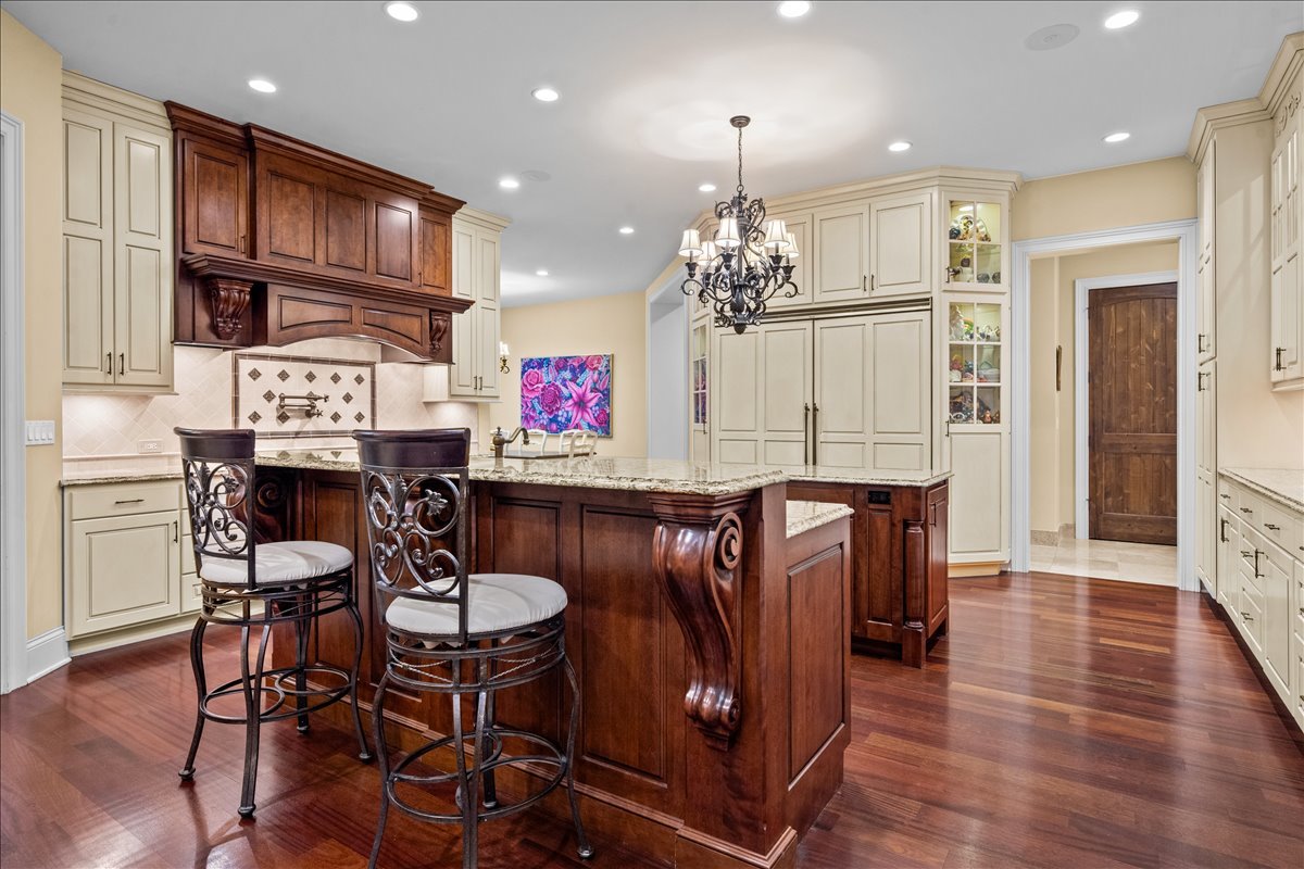 1098 Sheridan Road