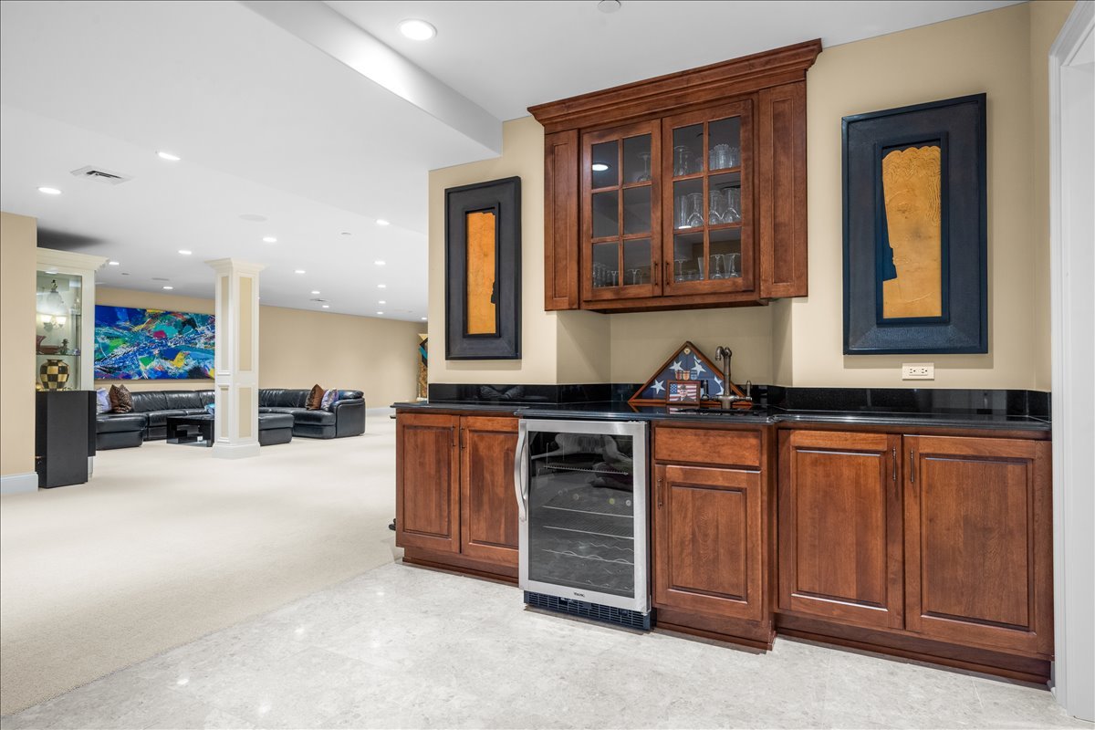 1098 Sheridan Road
