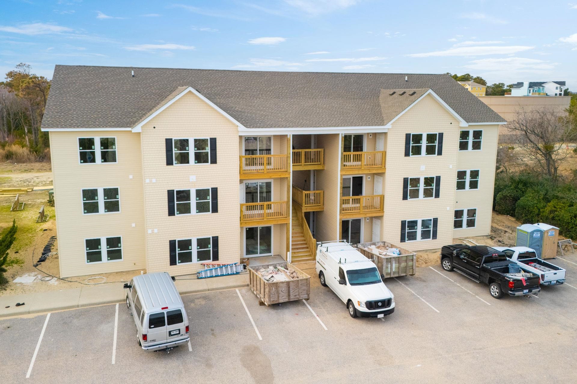 816 D Caroline Ct, Corolla