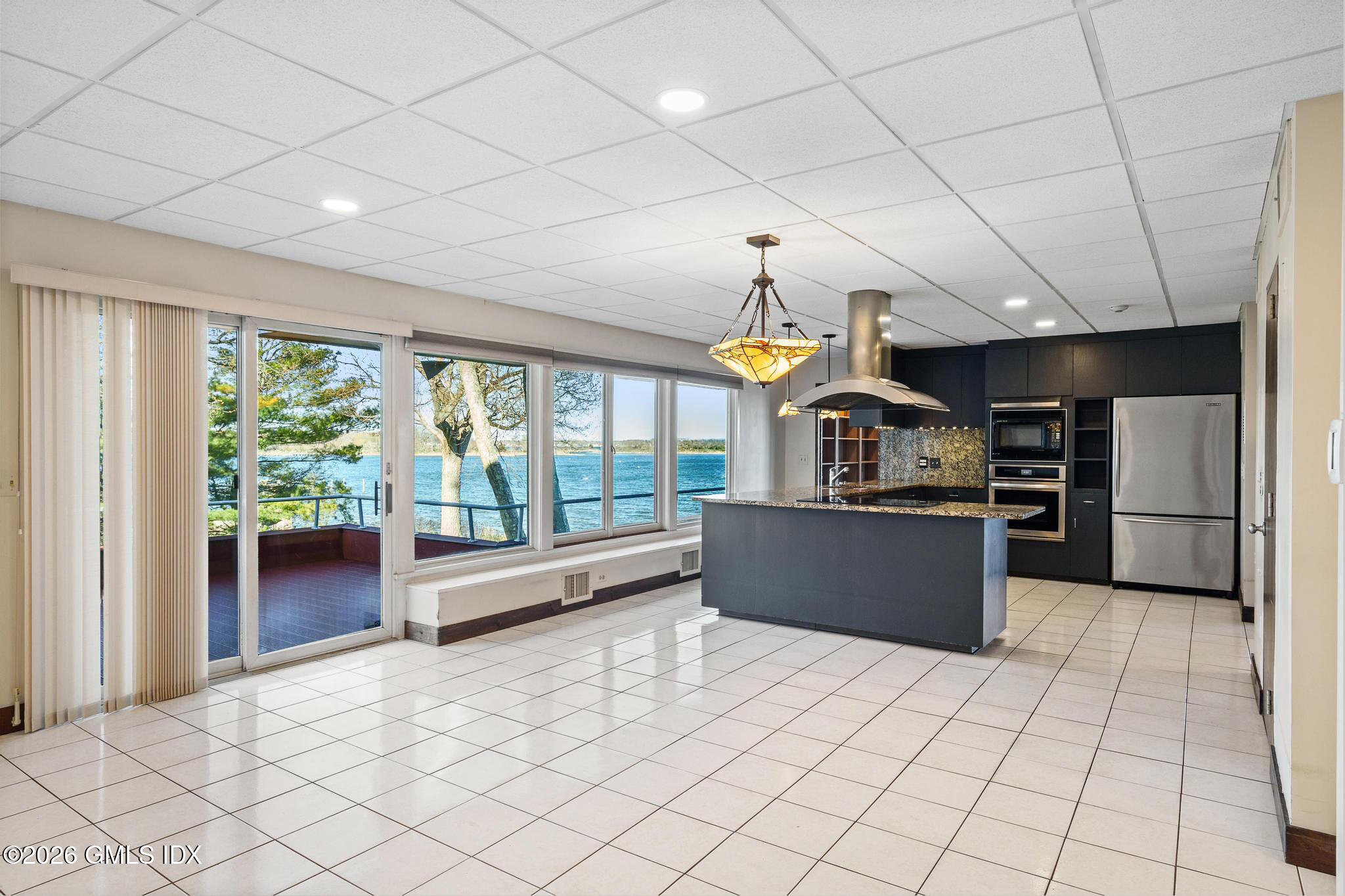 39 Chippechaug Trail