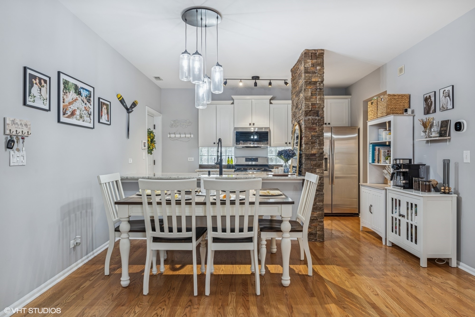 301 W Goethe Street Unit: 302