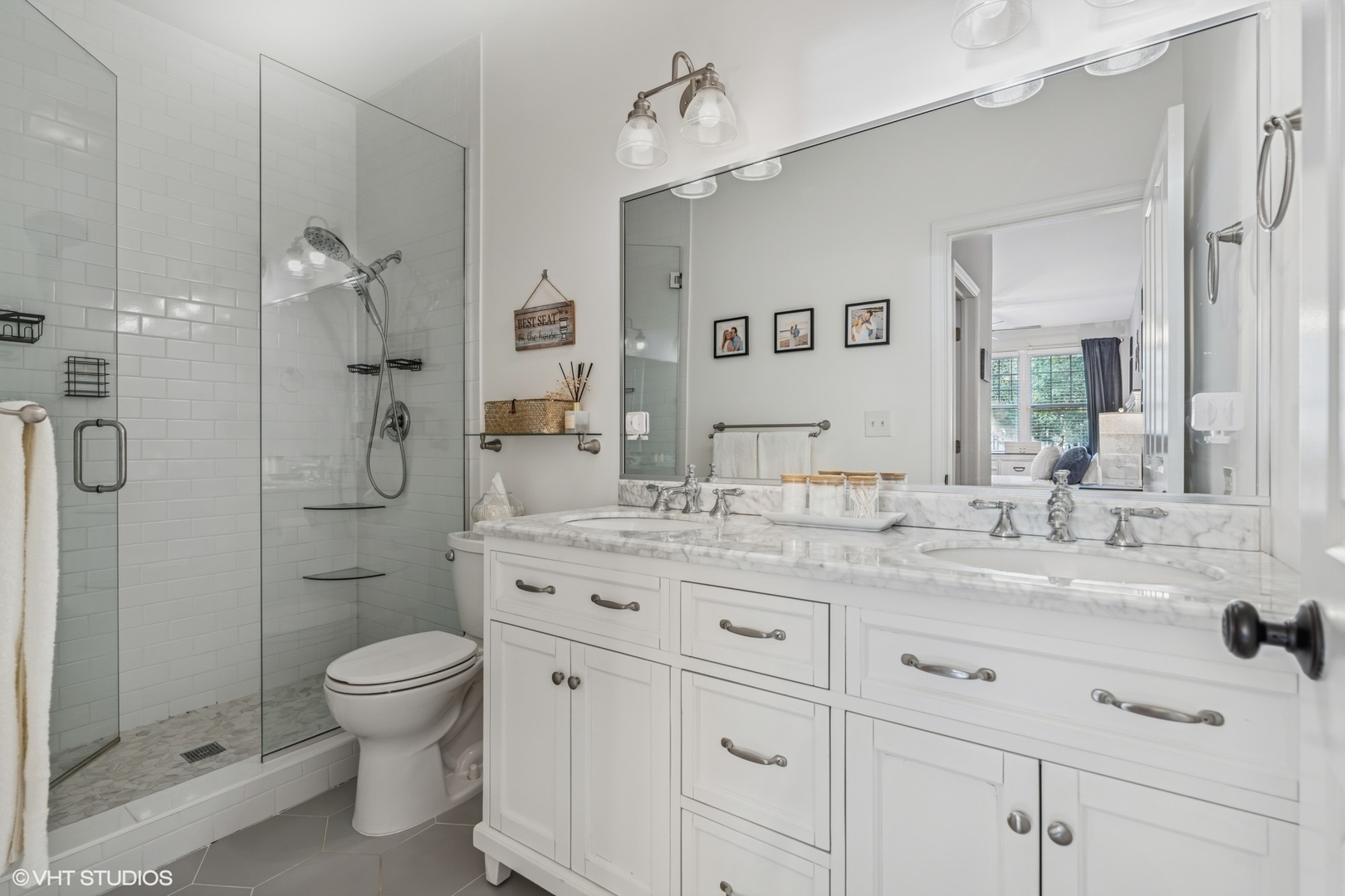 301 W Goethe Street Unit: 302