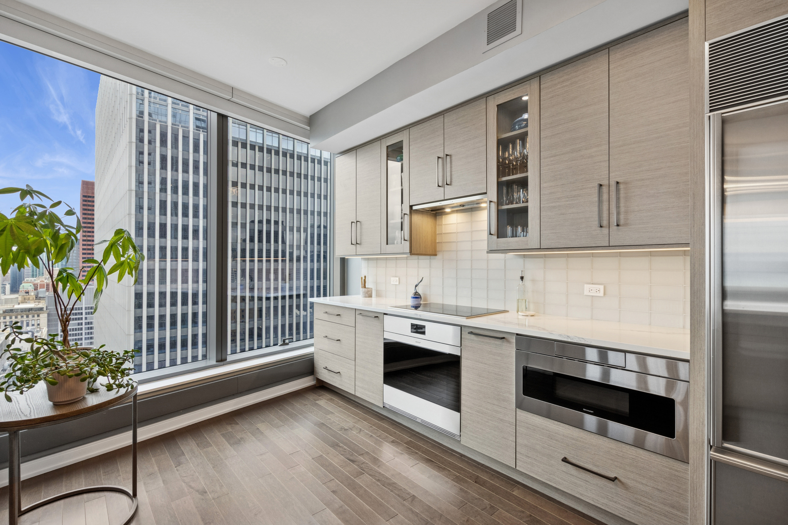 60 E Monroe Street Unit: 3402