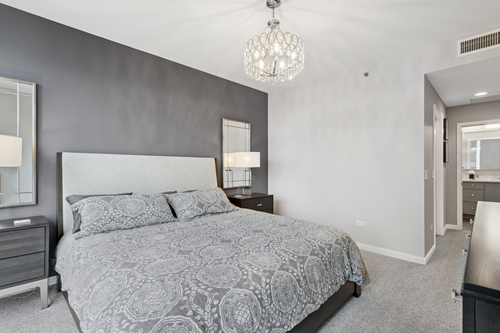 60 E Monroe Street Unit: 3402