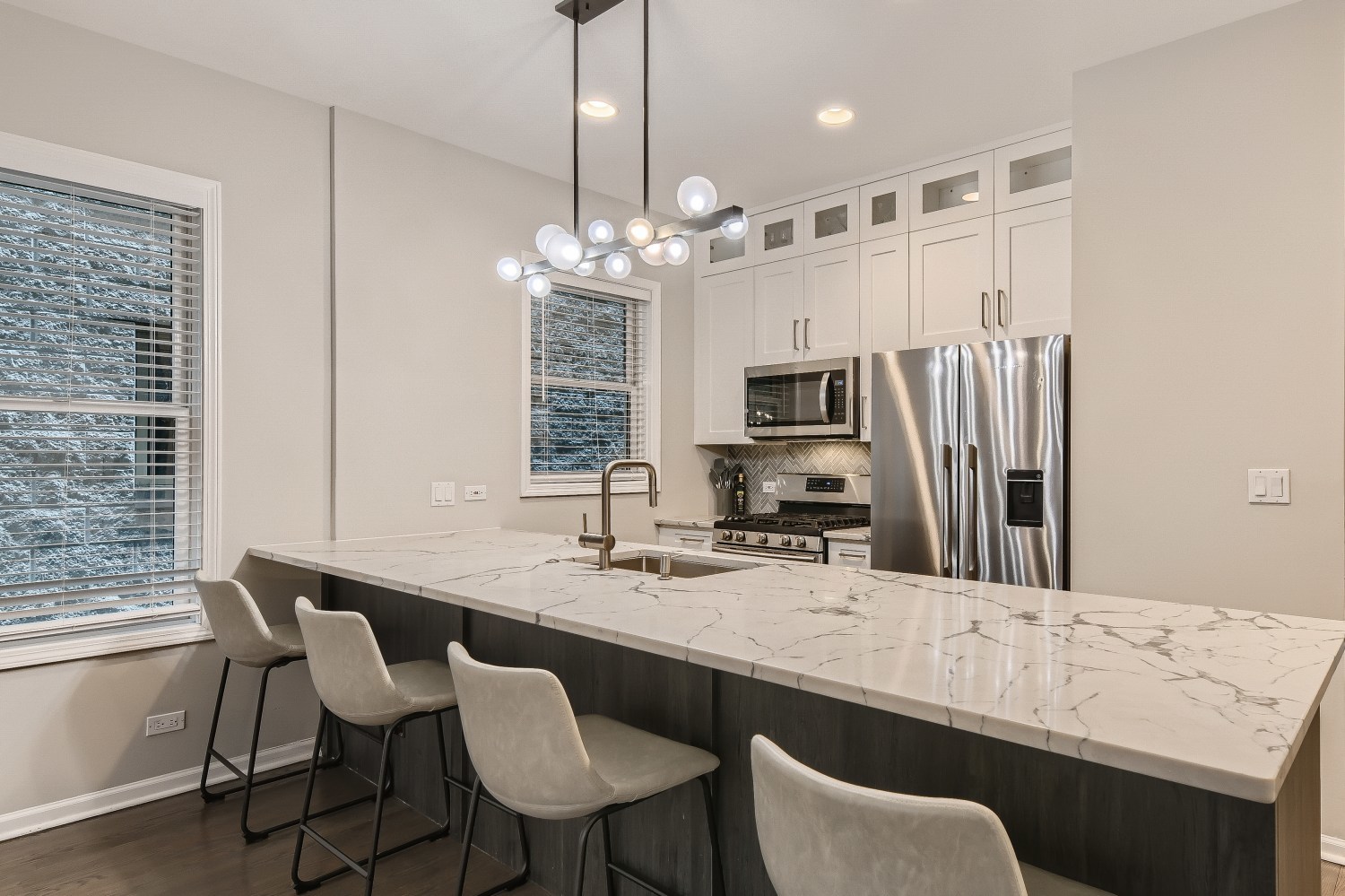 1515 N Hudson Avenue Unit: 2