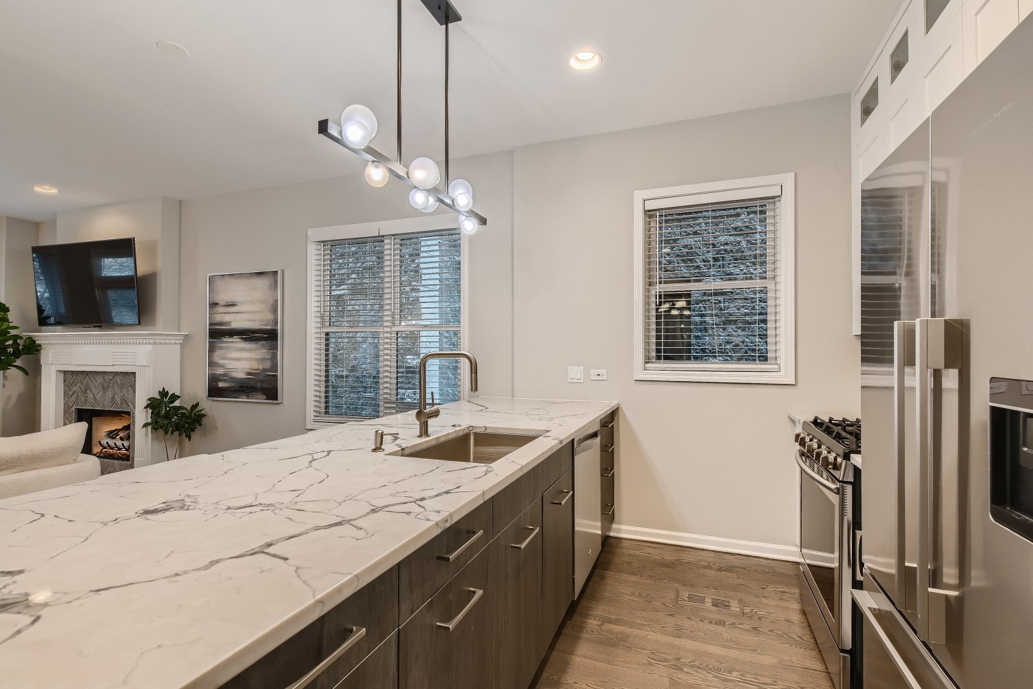 1515 N Hudson Avenue Unit: 2