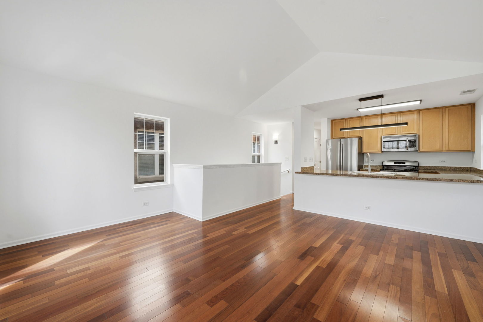 1156 N HOWE Street Unit: C