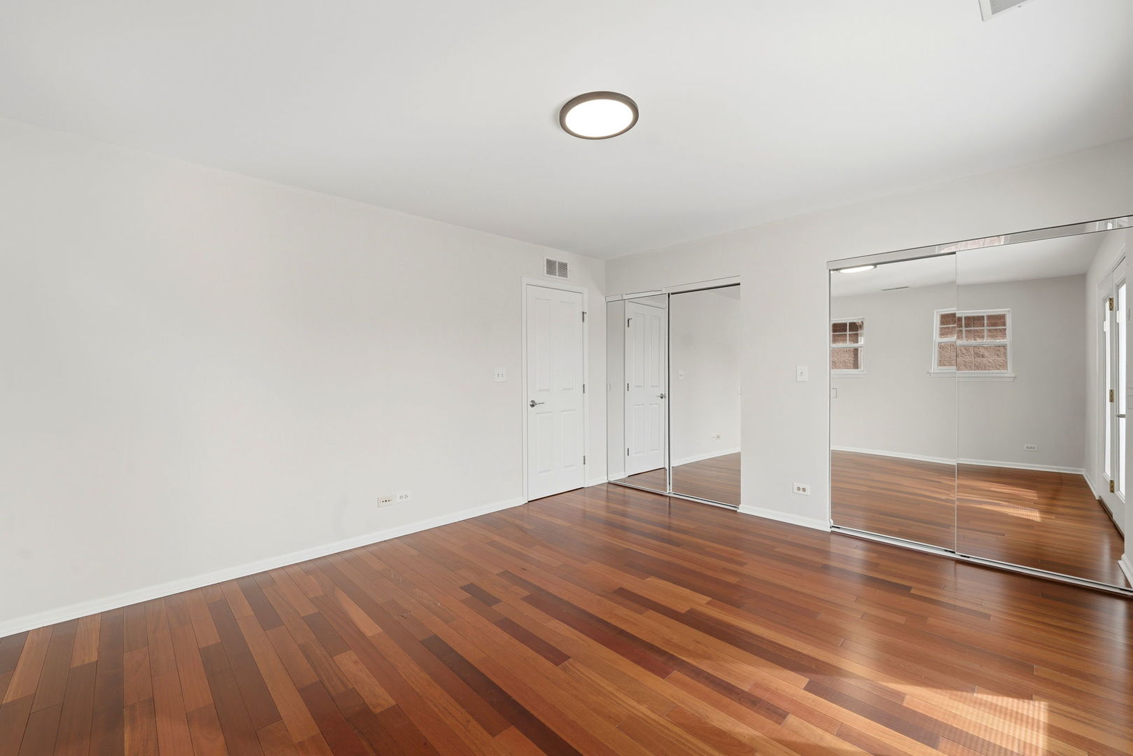 1156 N HOWE Street Unit: C