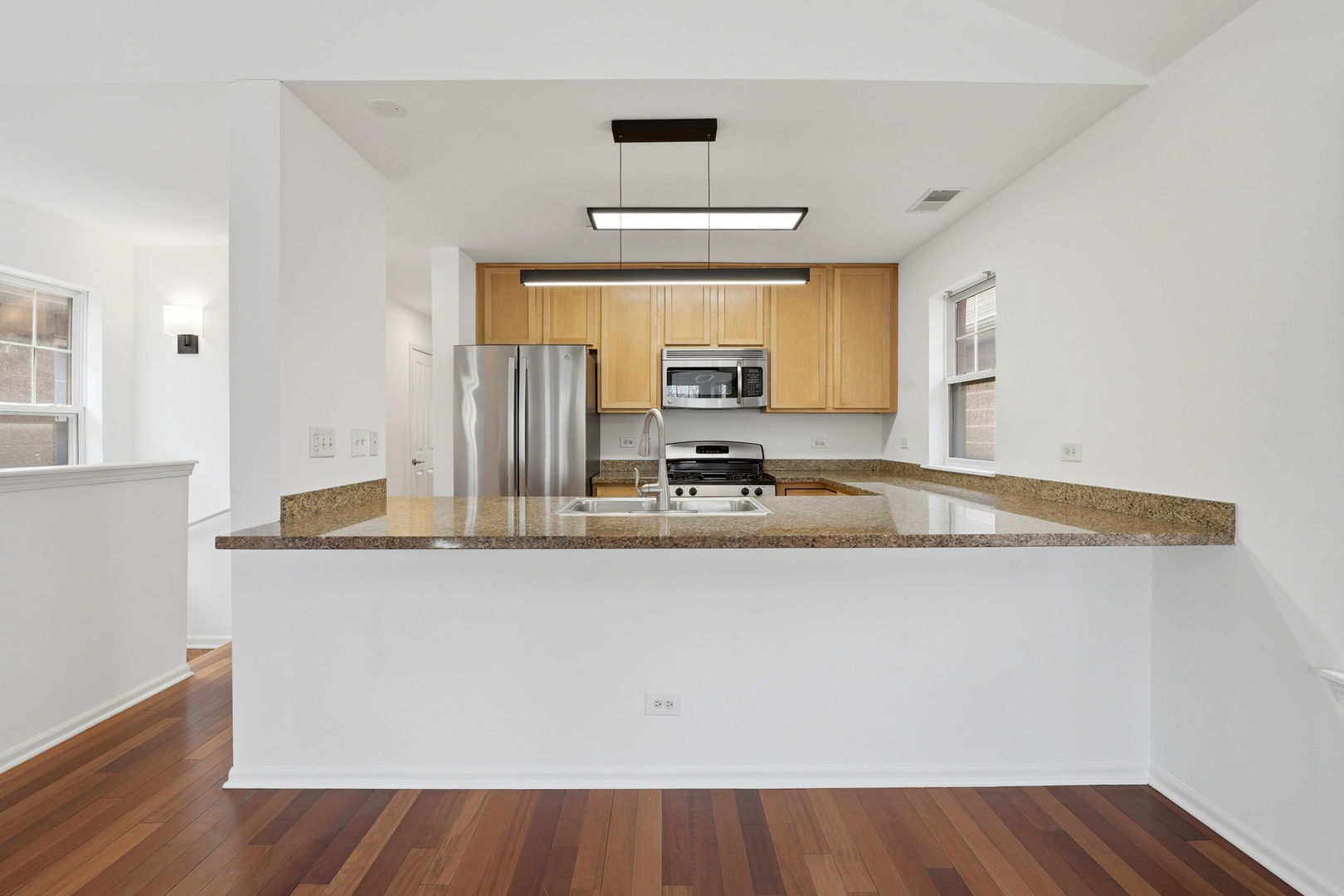 1156 N HOWE Street Unit: C
